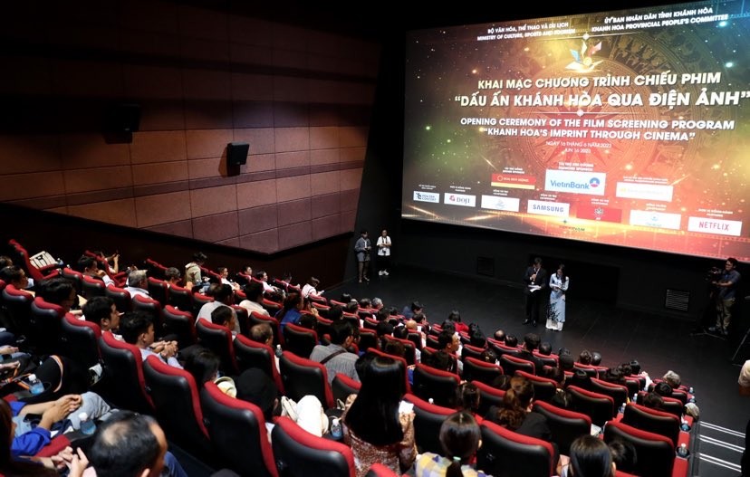 Khai mạc chương trình chiếu phim “Dấu ấn Khánh Hòa qua điện ảnh”