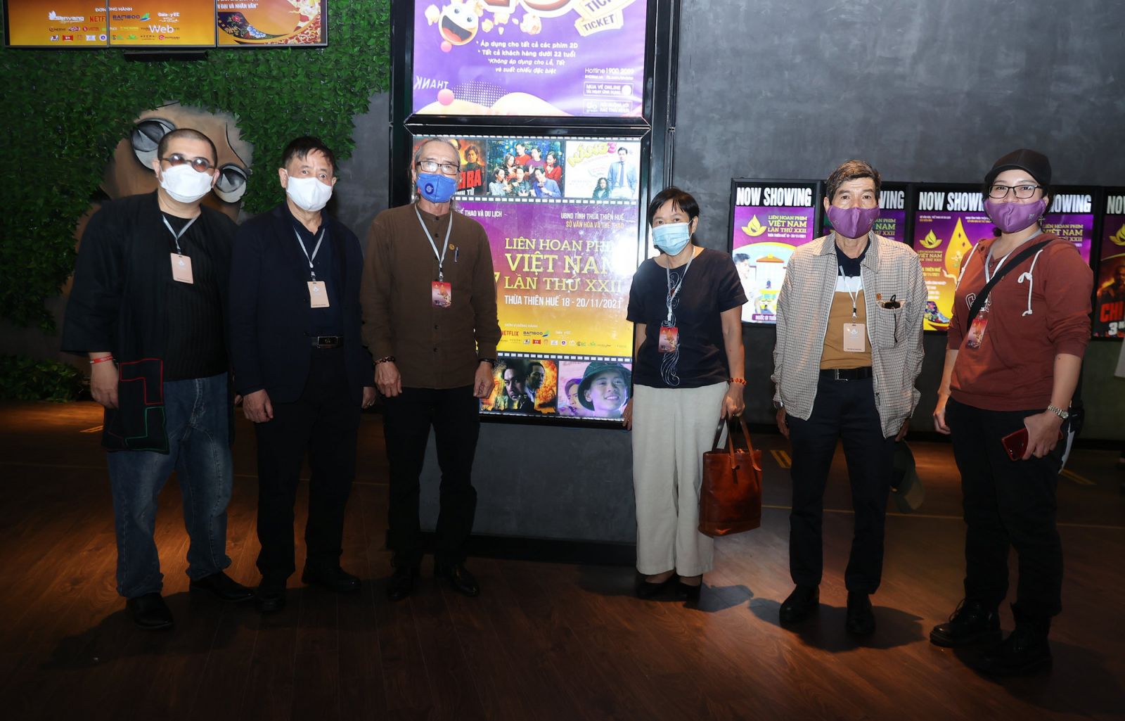 Các cụm rạp tại Huế đẩy mạnh công tác phòng dịch, phục vụ an toàn cho khán giả trong dịp Liên hoan phim Việt Nam - Ảnh 12.