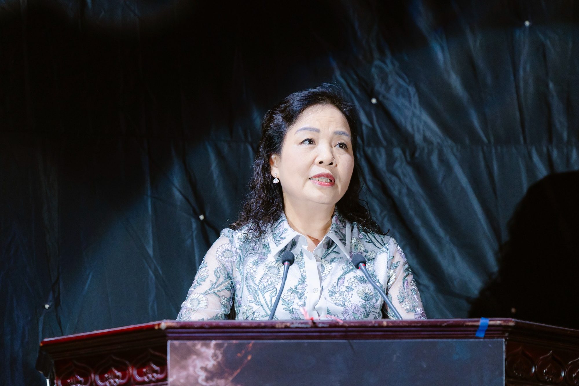 Tiến sĩ Ngô Phương Lan: “Hộ linh tráng sĩ” có thể mở ra xu hướng làm phim lịch sử được khán giả Việt chờ đợi